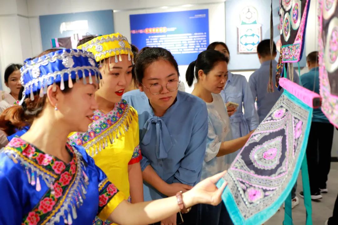 ff64e5e93dff9bdff8f5fe1595074a30.jpg ff64e5e93dff9bdff8f5fe1595074a30.jpg